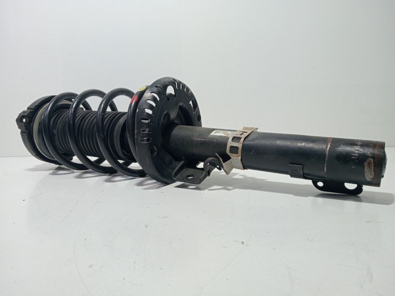 Recambio de amortiguador delantero derecho para volkswagen polo iv (9n_, 9a_) 1.4 16v referencia OEM IAM   