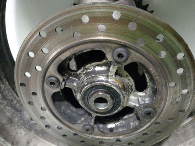 Recambio de llanta para honda cb hornet cb 600 f hornet (pc34) referencia OEM IAM CBHORNETCB600FHORNET(PC34)(2002-2006)600CCM95C