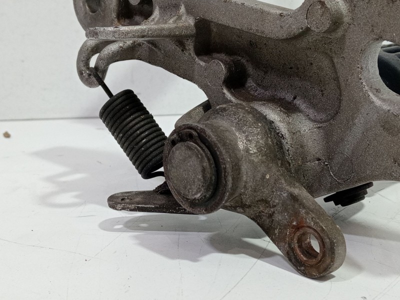 Recambio de estribo para honda cb hornet cb 600 f hornet (pc34) referencia OEM IAM CBHORNETCB600FHORNET(PC34)(2002-2006)600CCM95