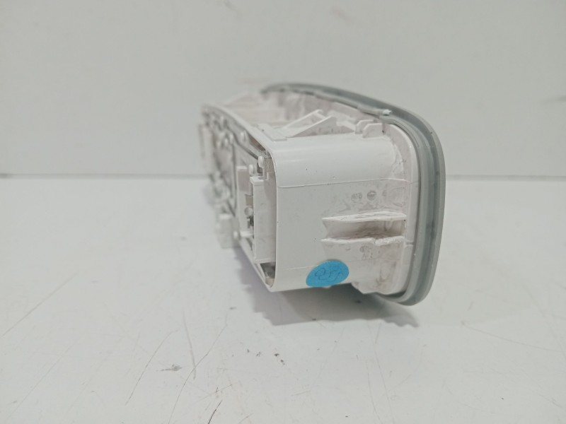 Recambio de luz interior para audi a3 sportback (8va) ambiente referencia OEM IAM 8V0947111  