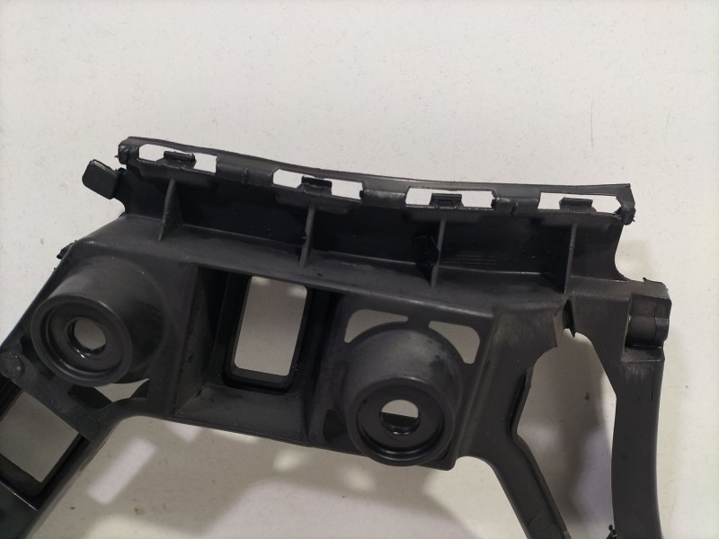 Recambio de soporte paragolpes trasero izquierdo para volkswagen golf vi (5k1) 1.6 tdi referencia OEM IAM 5K6807393  