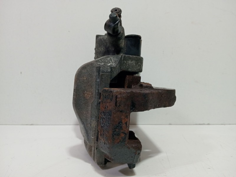 Recambio de pinza freno delantera derecha para bmw serie 1 cabrio (e88) 120i referencia OEM IAM BMWSERIE1CABRIO(E88)´2007120i  