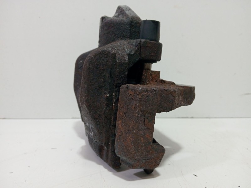 Recambio de pinza freno delantera izquierda para bmw serie 1 cabrio (e88) 120i referencia OEM IAM BMWSERIE1CABRIO(E88)´2007120i 