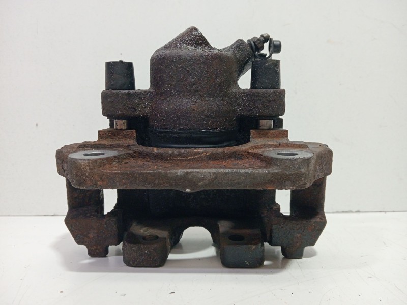 Recambio de pinza freno delantera izquierda para bmw serie 1 cabrio (e88) 120i referencia OEM IAM BMWSERIE1CABRIO(E88)´2007120i 