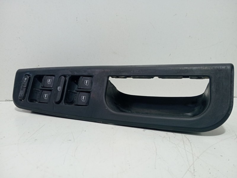 Recambio de mando elevalunas delantero izquierdo para volkswagen passat berlina (3b3) v6 tdi highline referencia OEM IAM PASSATB