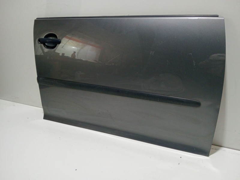 Recambio de puerta delantera derecha para volkswagen golf v (1k1) 1.4 tsi referencia OEM IAM 1K3831106J  