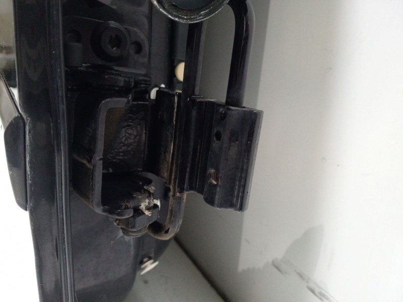 Recambio de puerta trasera izquierda para audi a4 berlina (8e) 1.9 tdi (96kw) referencia OEM IAM 8E0833051J  