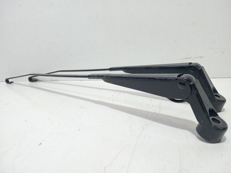 Recambio de brazo limpia delantero izquierdo para suzuki jimny sn (fj) hard top pepe jeans referencia OEM IAM JIMNYSN(FJ)HardTop