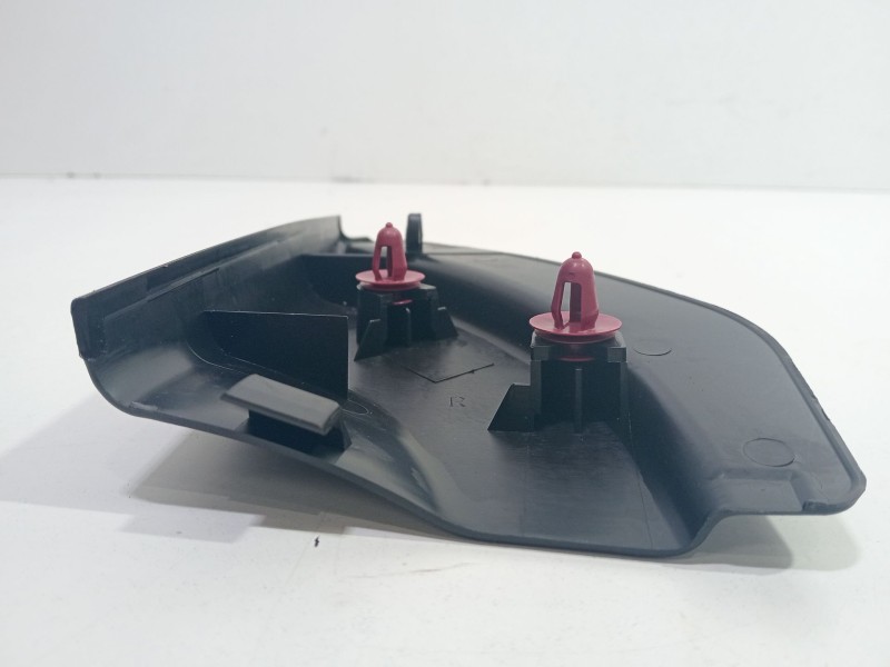 Recambio de moldura para suzuki jimny sn (fj) hard top pepe jeans referencia OEM IAM 8475981A00  