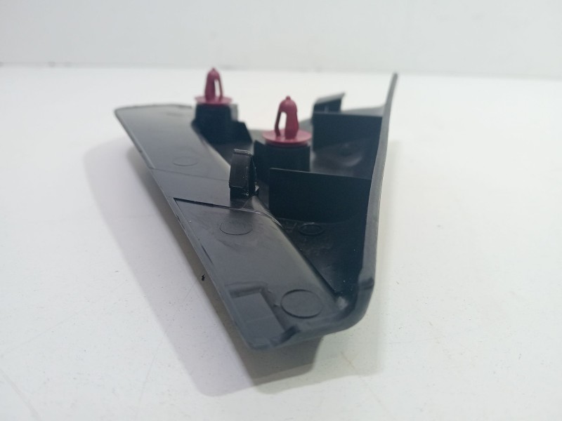 Recambio de moldura para suzuki jimny sn (fj) hard top pepe jeans referencia OEM IAM 8475981A00  