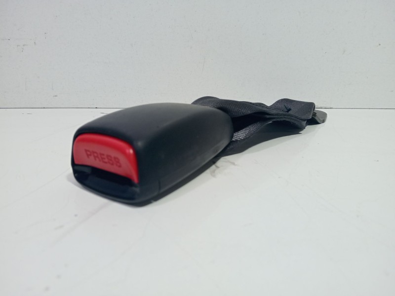 Recambio de anclaje cinturon trasero derecho para suzuki jimny sn (fj) hard top pepe jeans referencia OEM IAM JIMNYSN(FJ)HardTop