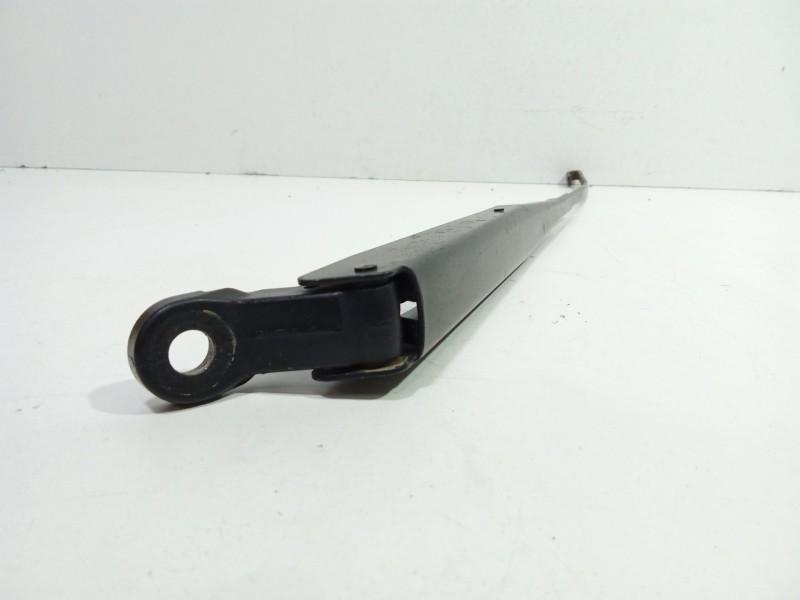 Recambio de brazo limpia delantero izquierdo para nissan terrano ii (r20) 2.7 tdi 4wd referencia OEM IAM TD27TI  