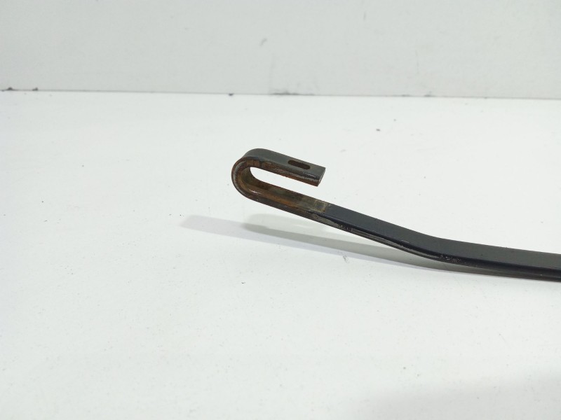 Recambio de brazo limpia delantero izquierdo para nissan terrano ii (r20) 2.7 tdi 4wd referencia OEM IAM TD27TI  