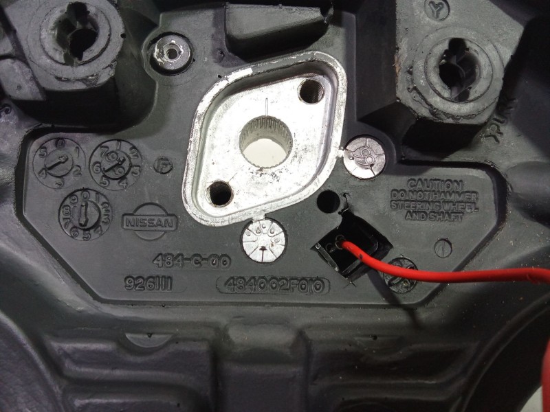 Recambio de volante para nissan terrano/terrano.ii (r20) se (5-ptas.) referencia OEM IAM 484002F010  