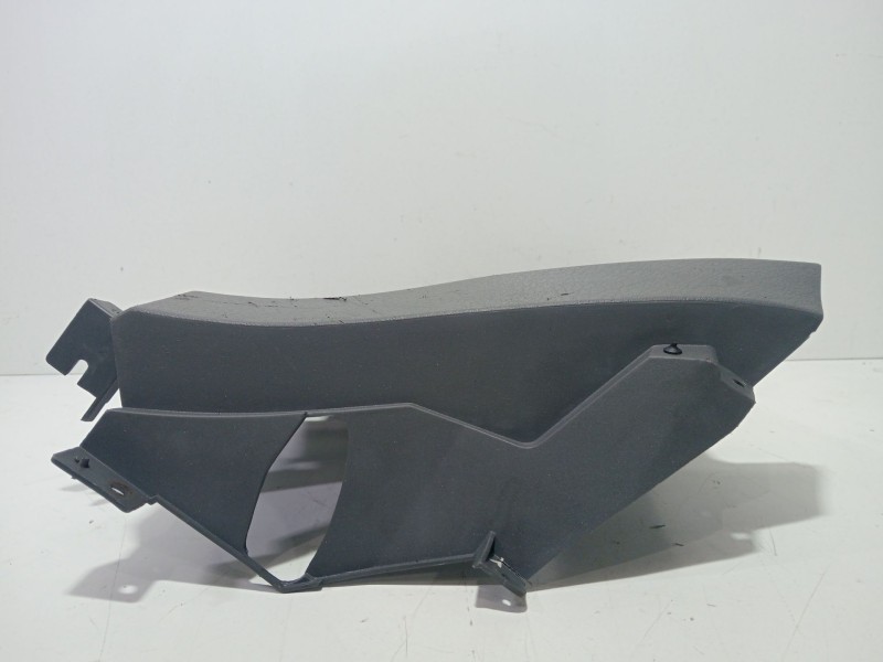 Recambio de moldura para nissan terrano ii (r20) 2.7 tdi 4wd referencia OEM IAM 681040F000LH  