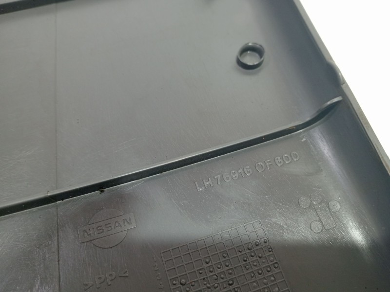 Recambio de moldura para nissan terrano ii (r20) 2.7 tdi 4wd referencia OEM IAM LH769160F600  