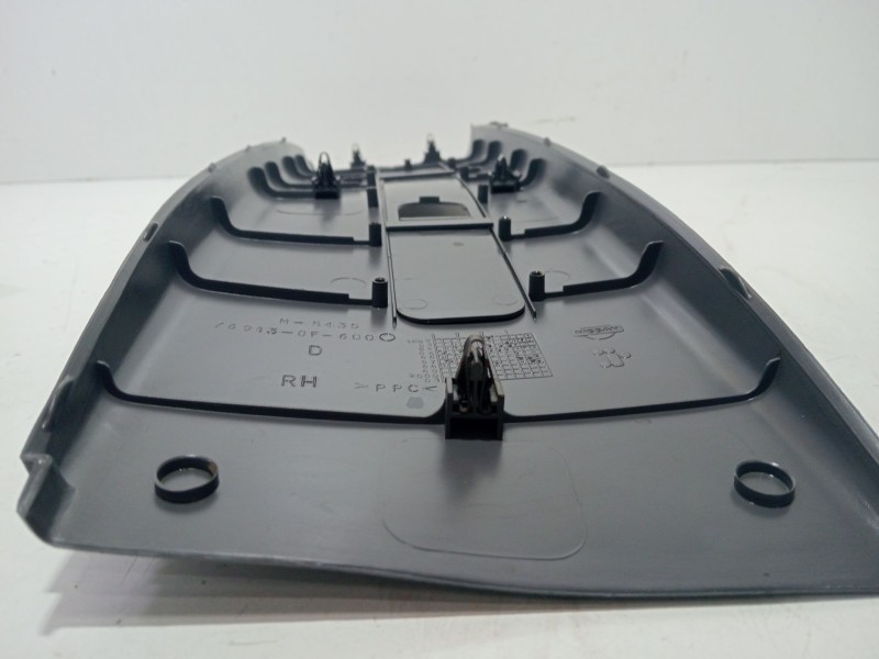 Recambio de moldura para nissan terrano ii (r20) 2.7 tdi 4wd referencia OEM IAM 769130F600  