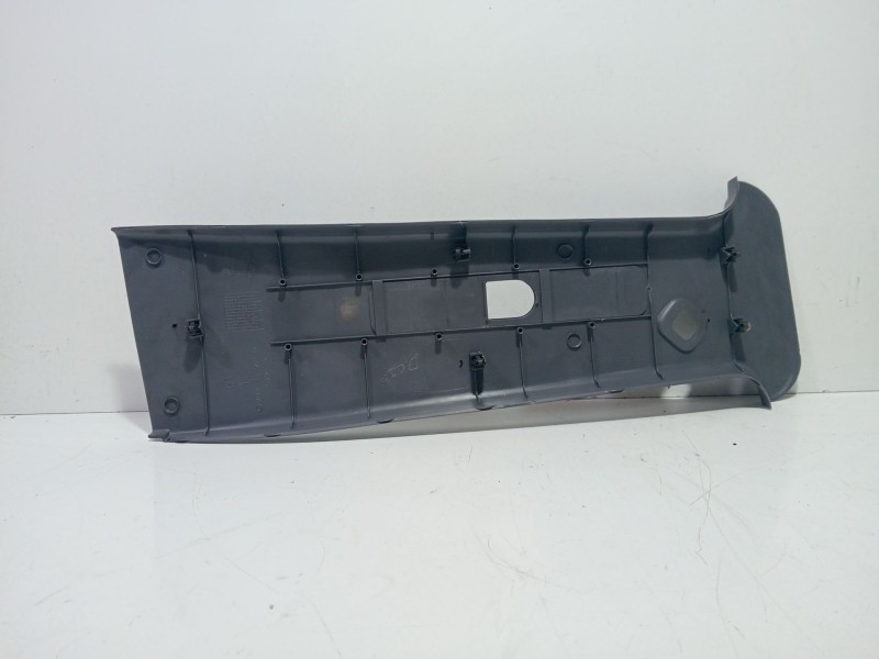 Recambio de moldura para nissan terrano ii (r20) 2.7 tdi 4wd referencia OEM IAM 769140F600  