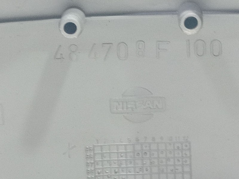 Recambio de moldura para nissan terrano ii (r20) 2.7 tdi 4wd referencia OEM IAM 484708F100  