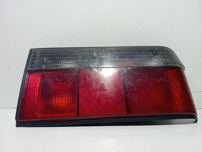 Recambio de piloto trasero derecho para renault 9 (l42_) 1.4 (l422, l42c) referencia OEM IAM 7700773354   Recambio de piloto trasero derecho para renault 9 (l42_) 1.4 (l422, l42c) referencia OEM IAM 7700773354
