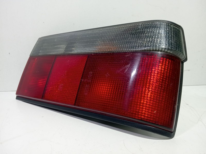 Recambio de piloto trasero derecho para renault 9 (l42_) 1.4 (l422, l42c) referencia OEM IAM 7700773354   Recambio de piloto trasero derecho para renault 9 (l42_) 1.4 (l422, l42c) referencia OEM IAM 7700773354