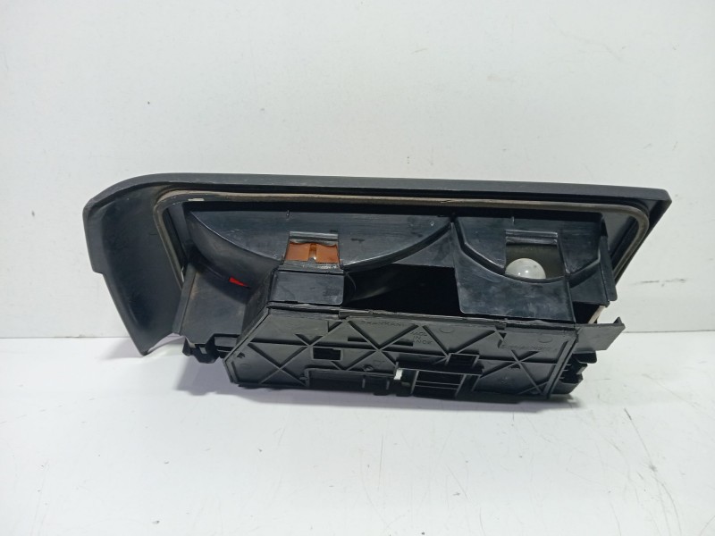 Recambio de piloto trasero derecho para renault 9 (l42_) 1.4 (l422, l42c) referencia OEM IAM 7700773354   Recambio de piloto trasero derecho para renault 9 (l42_) 1.4 (l422, l42c) referencia OEM IAM 7700773354