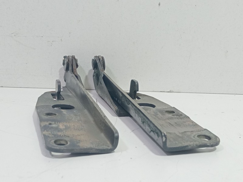 Recambio de bisagra de capot para nissan terrano ii (r20) 2.7 tdi 4wd referencia OEM IAM TERRANOII(R20)2.7TDi4WD1996-2007  