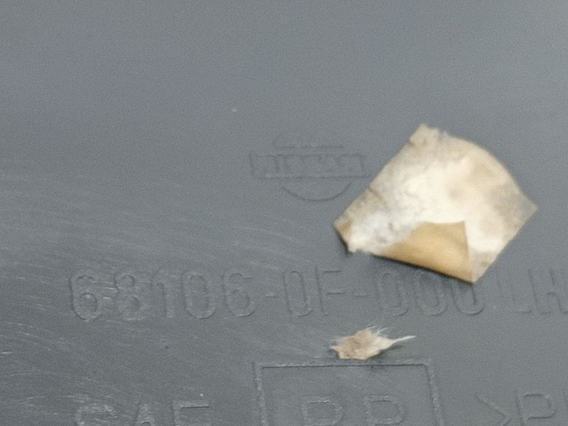 Recambio de moldura para nissan terrano ii (r20) 2.7 tdi 4wd referencia OEM IAM 681060F000  