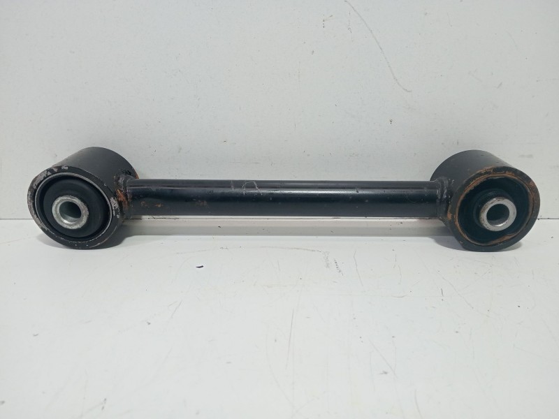 Recambio de tirante trasero derecho para nissan terrano ii (r20) 2.7 tdi 4wd referencia OEM IAM   