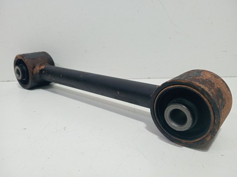 Recambio de tirante trasero izquierdo para nissan terrano ii (r20) 2.7 tdi 4wd referencia OEM IAM   