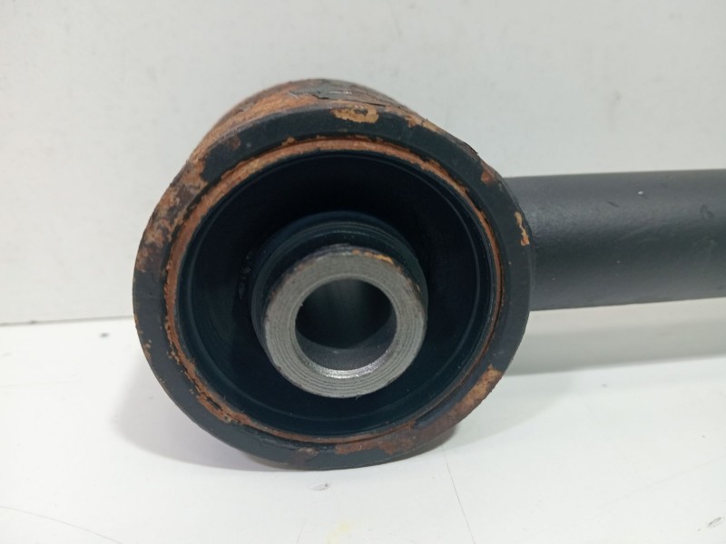 Recambio de tirante trasero izquierdo para nissan terrano ii (r20) 2.7 tdi 4wd referencia OEM IAM   