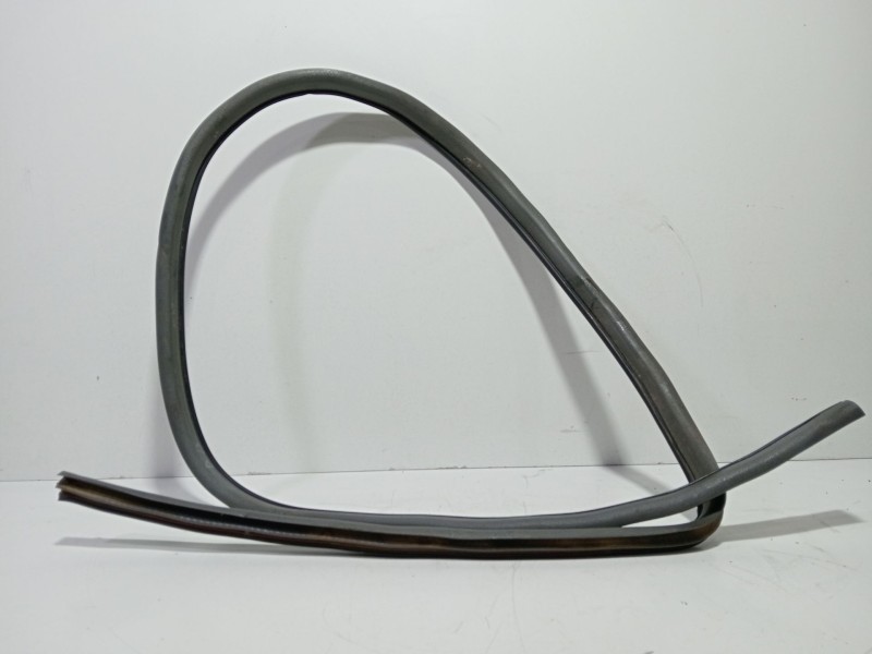 Recambio de goma contorno para nissan terrano ii (r20) 2.7 tdi 4wd referencia OEM IAM TERRANOII(R20)2.7TDi4WD1996-2007  