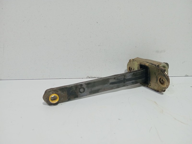 Recambio de retenida de puerta para nissan terrano ii (r20) 2.7 tdi 4wd referencia OEM IAM TERRANOII(R20)2.7TDi4WD1996-2007  