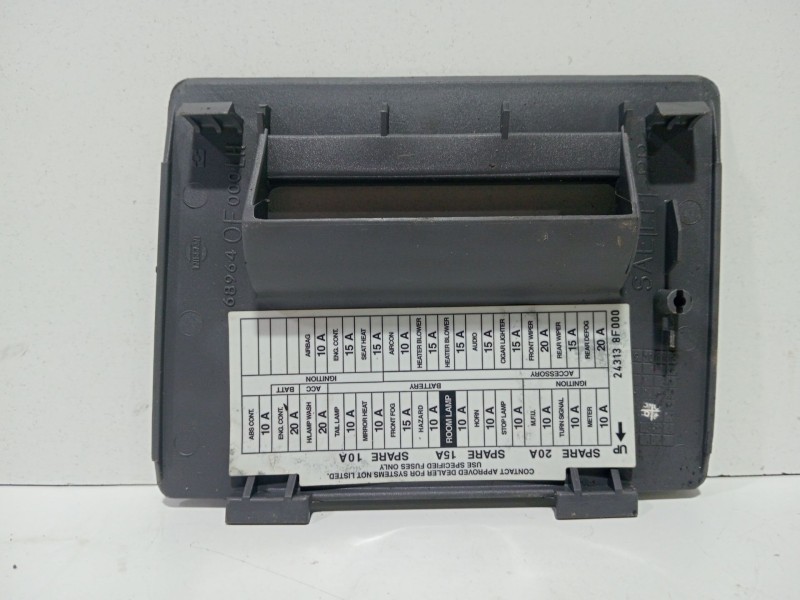 Recambio de moldura para nissan terrano ii (r20) 2.7 tdi 4wd referencia OEM IAM 68964OF000  