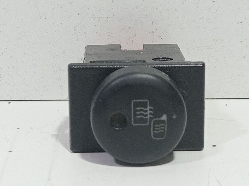 Recambio de interruptor para nissan terrano ii (r20) 2.7 tdi 4wd referencia OEM IAM TERRANOII(R20)2.7TDi4WD1996-2007  