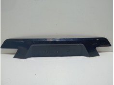 Recambio de molduras traseras para bmw 7 (e65, e66, e67) 745 d referencia OEM IAM 5137133637  