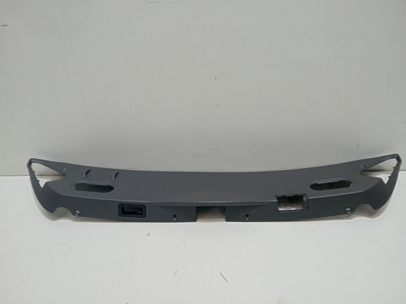 Recambio de moldura para bmw 7 (e65, e66, e67) 745 d referencia OEM IAM 15678911  