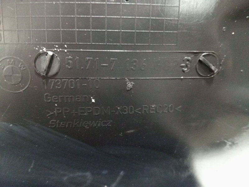 Recambio de paso rueda trasero derecho para bmw 7 (e65, e66, e67) 745 d referencia OEM IAM 51717136682  