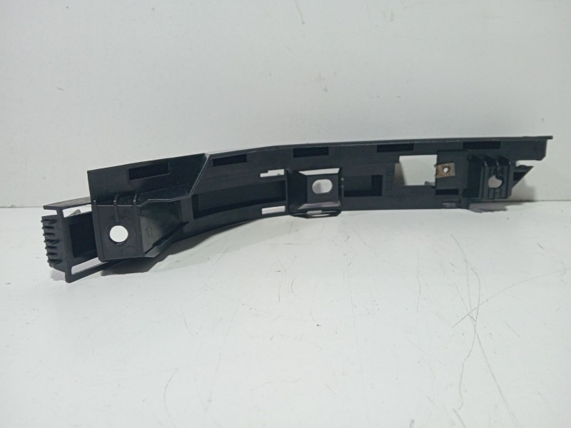 Recambio de molduras traseras para bmw 7 (e65, e66, e67) 745 d referencia OEM IAM 7123797  