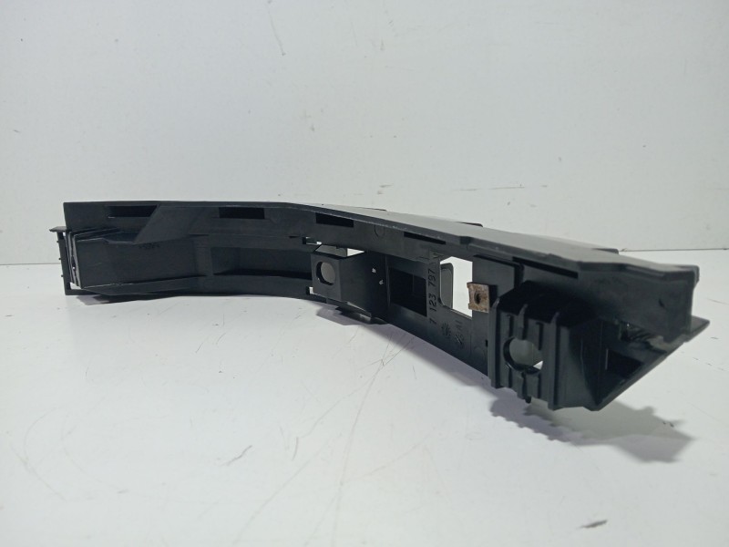 Recambio de molduras traseras para bmw 7 (e65, e66, e67) 745 d referencia OEM IAM 7123797  