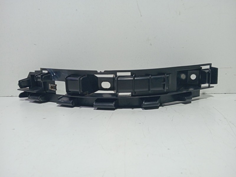 Recambio de molduras traseras para bmw 7 (e65, e66, e67) 745 d referencia OEM IAM 7123798  