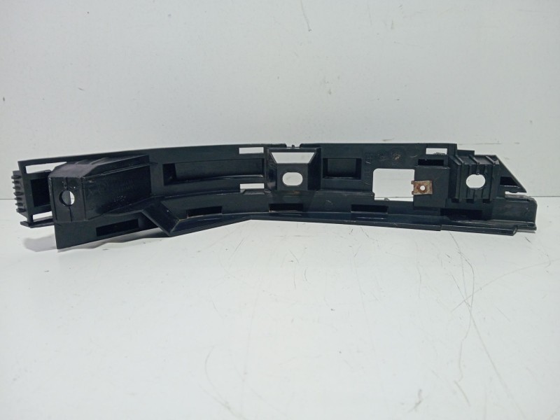 Recambio de molduras traseras para bmw 7 (e65, e66, e67) 745 d referencia OEM IAM 7123798  