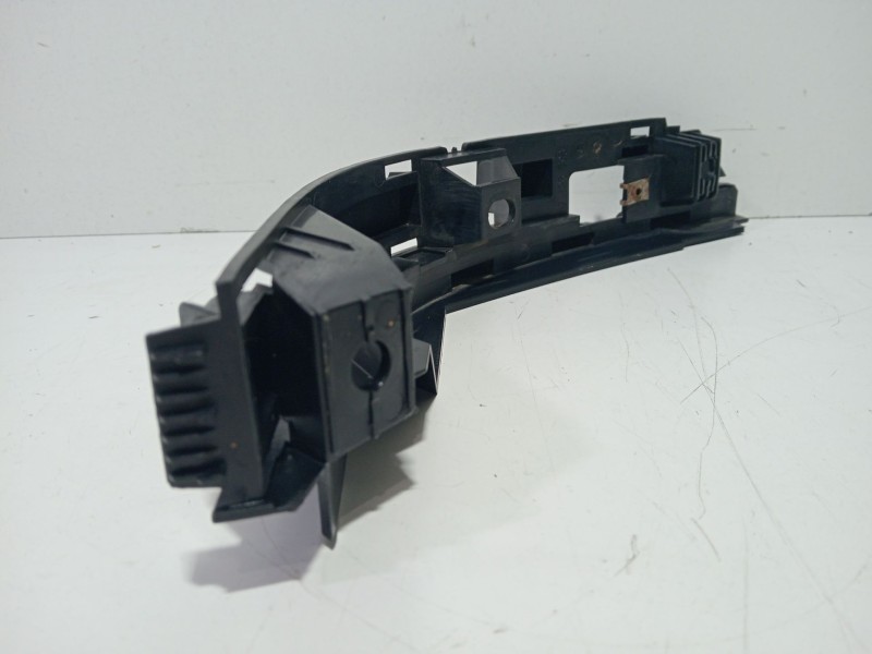 Recambio de molduras traseras para bmw 7 (e65, e66, e67) 745 d referencia OEM IAM 7123798  