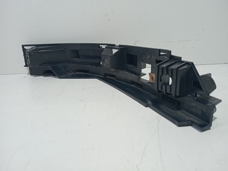 Recambio de molduras traseras para bmw 7 (e65, e66, e67) 745 d referencia OEM IAM 7123798  