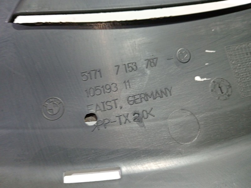 Recambio de moldura para bmw 7 (e65, e66, e67) 745 d referencia OEM IAM 51717153787  