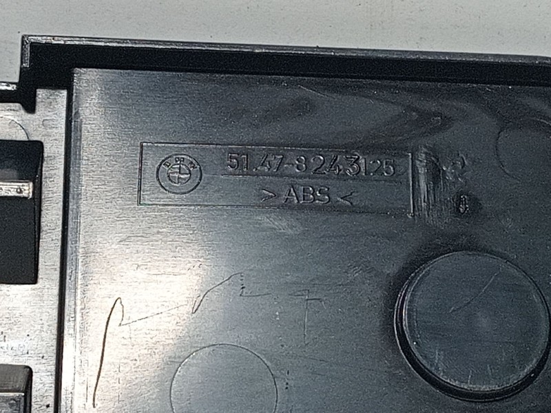 Recambio de moldura para bmw 7 (e65, e66, e67) 745 d referencia OEM IAM 51478243125  