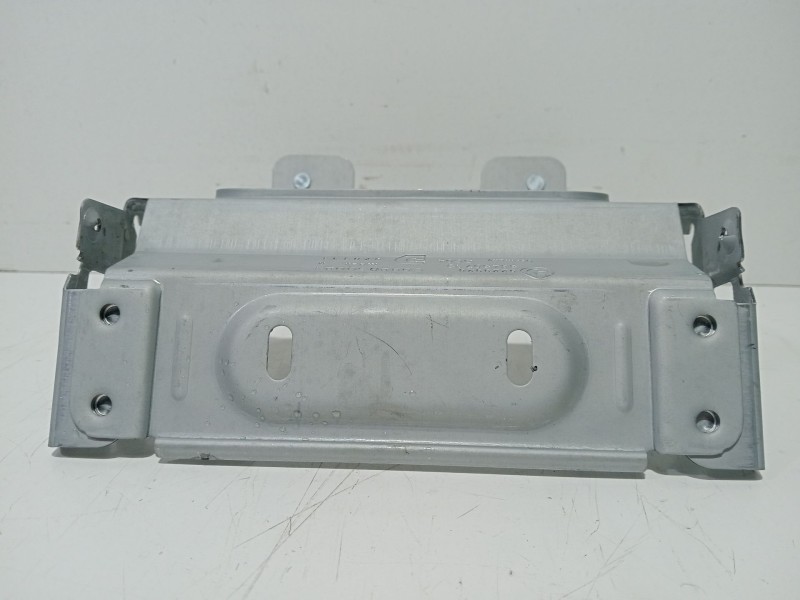 Recambio de moldura para bmw 7 (e65, e66, e67) 745 d referencia OEM IAM E082050024  