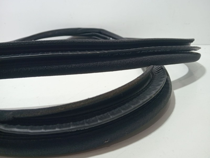 Recambio de goma contorno para bmw 7 (e65, e66, e67) 745 d referencia OEM IAM 7(E65E66E67)745d2005-2008  