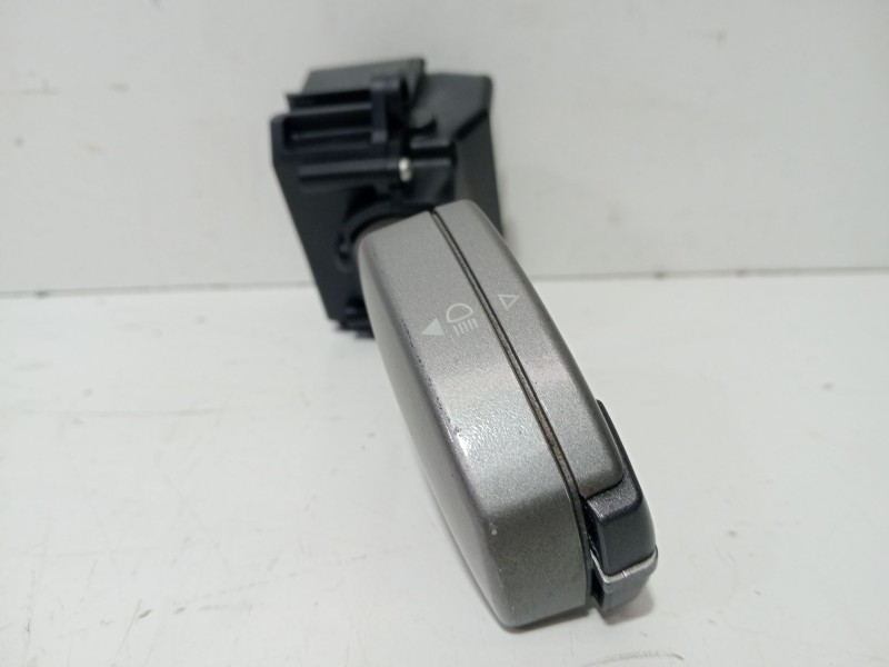 Recambio de mando intermitentes para bmw 7 (e65, e66, e67) 745 d referencia OEM IAM 695998403  