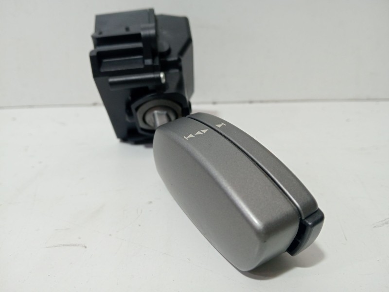 Recambio de mando multifuncion para bmw 7 (e65, e66, e67) 745 d referencia OEM IAM 695998602  